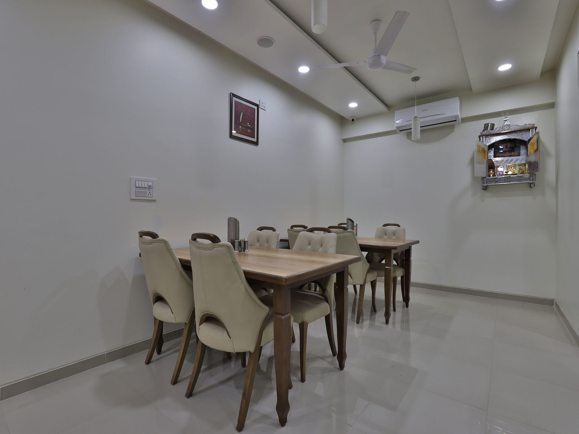 Collection O 12462 Hotel Shiv Inn Gandhinagar Eksteriør bilde